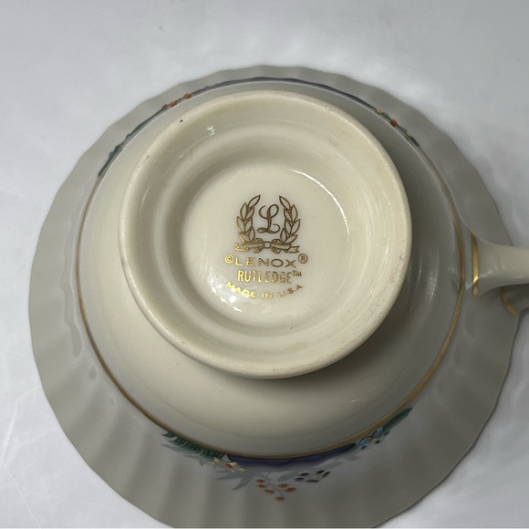 Lenox Rutledge Pattern Footed Cup & Saucer Set Ivory, Gold Trim & Floral Details - Picture 5 of 9